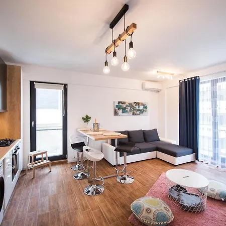 Ahsante Appartement Năvodari